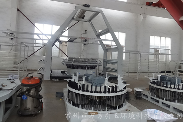 介紹塑料拉絲機的結構組成